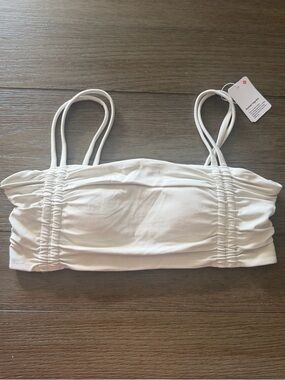 NWT Lululemon Ruched Yoga Bra Shimmer
Light Support, A/B Cup, L